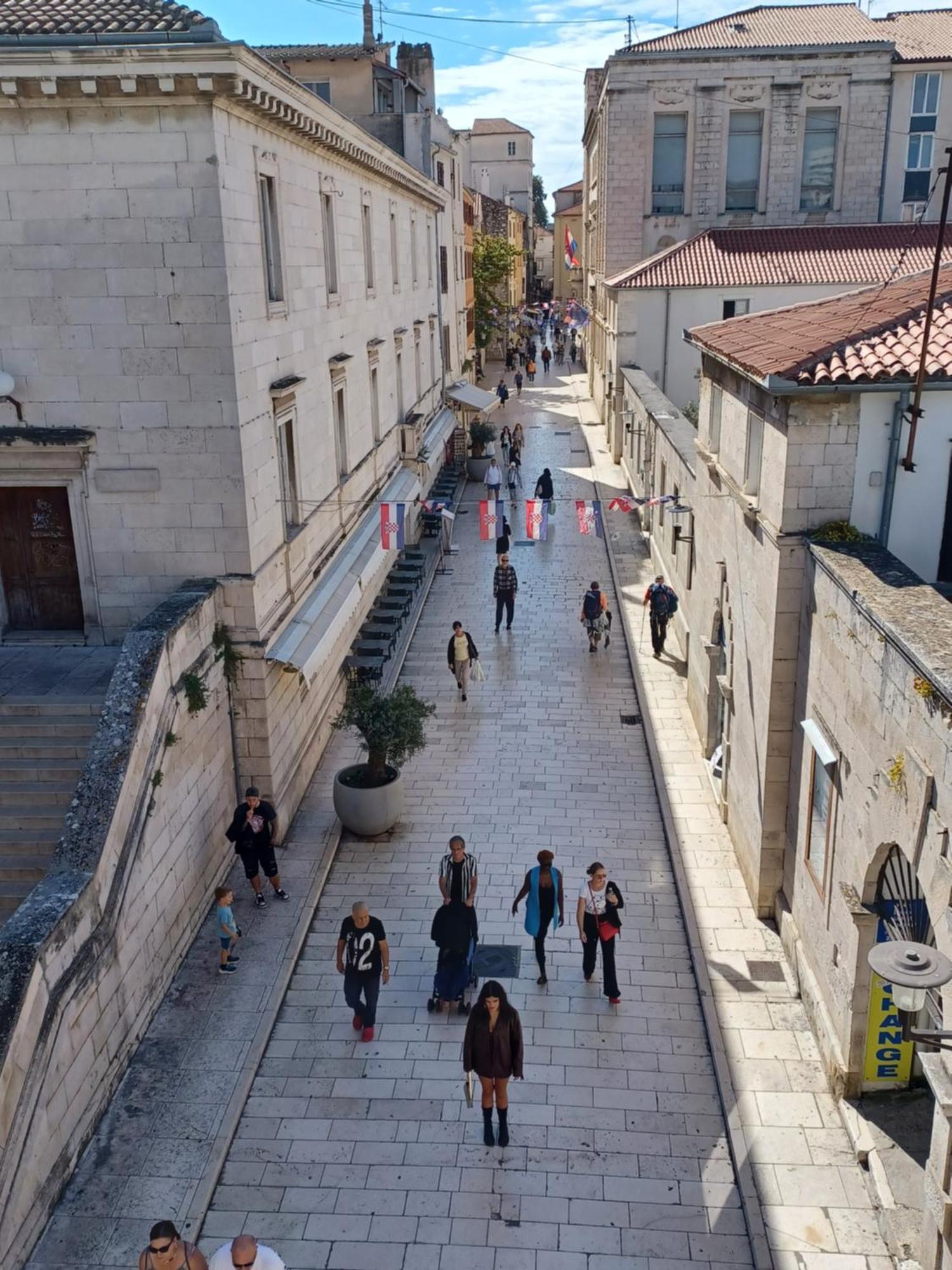 Nena City Center Apartment Zadar Buitenkant foto